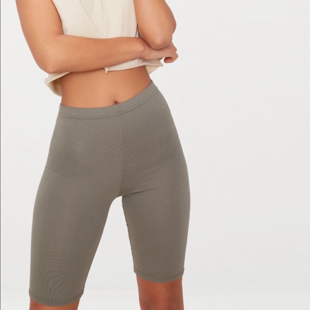 Khaki biker shorts